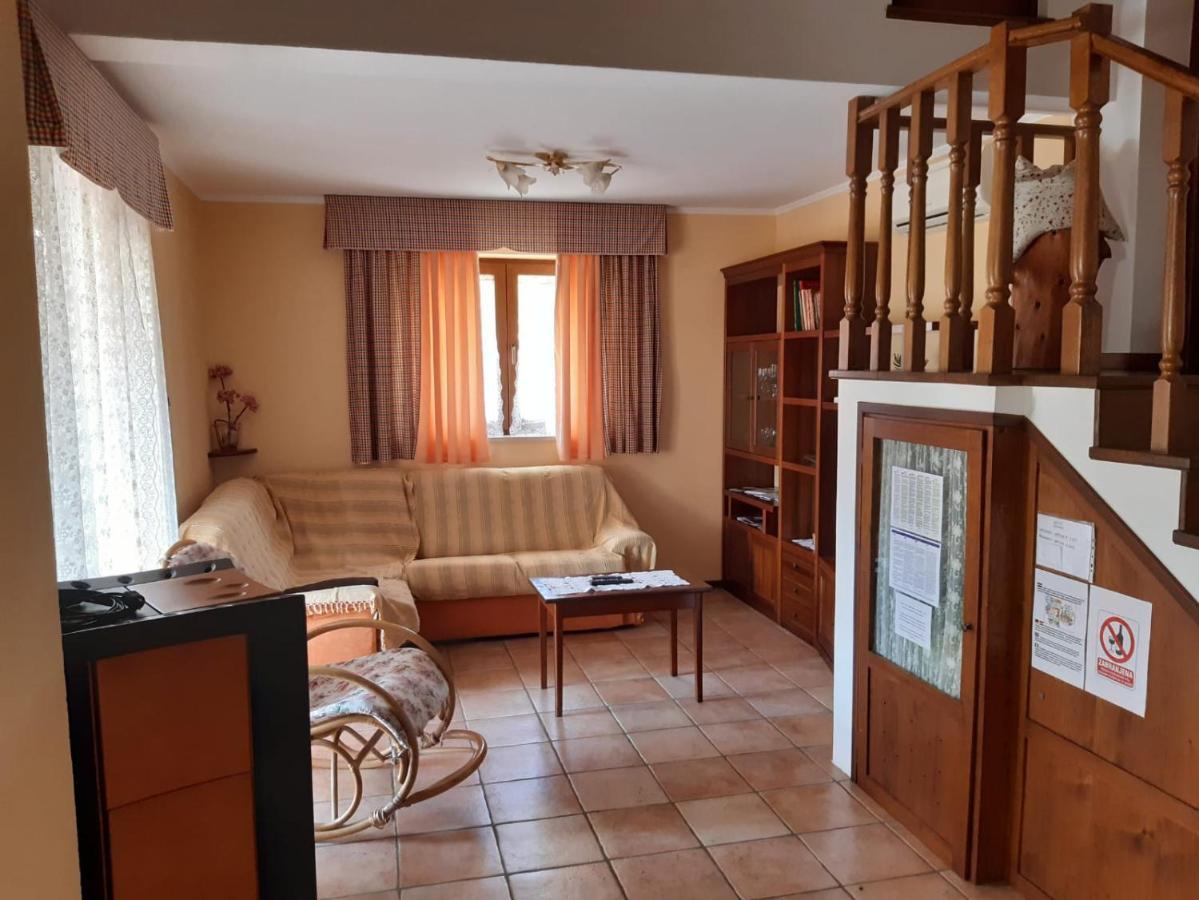 Apartman Lena 乌马格 外观 照片
